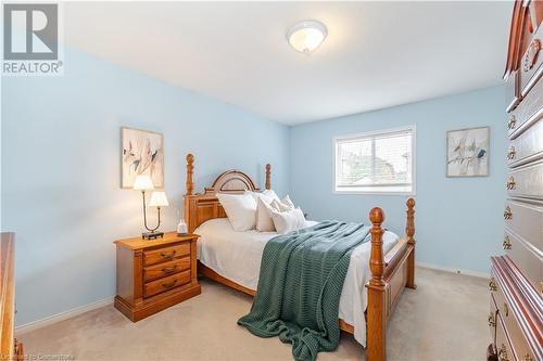 63 Hillgarden Drive, Stoney Creek, ON - Indoor Photo Showing Bedroom