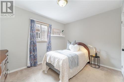 63 Hillgarden Drive, Stoney Creek, ON - Indoor Photo Showing Bedroom