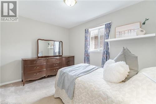 63 Hillgarden Drive, Stoney Creek, ON - Indoor Photo Showing Bedroom