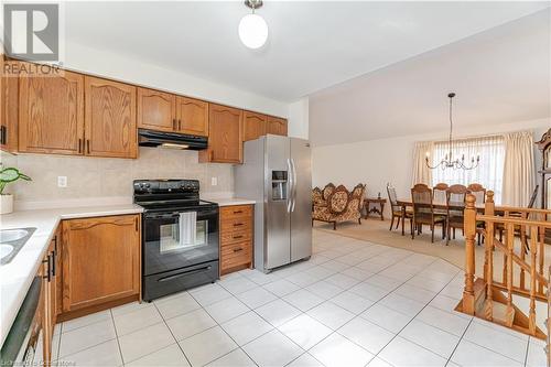 63 Hillgarden Drive, Stoney Creek, ON - Indoor Photo Showing Kitchen