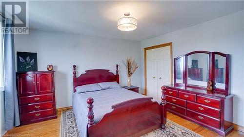 66 Glen Cannon Drive, Stoney Creek, ON - Indoor Photo Showing Bedroom