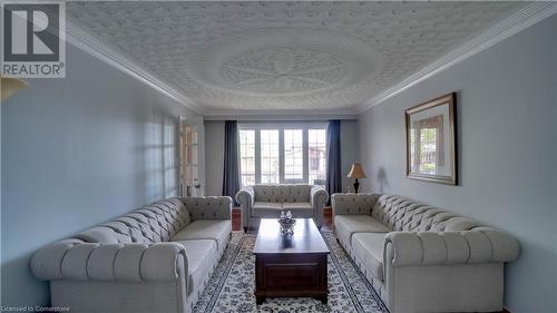 66 Glen Cannon Drive, Stoney Creek, ON - Indoor Photo Showing Living Room