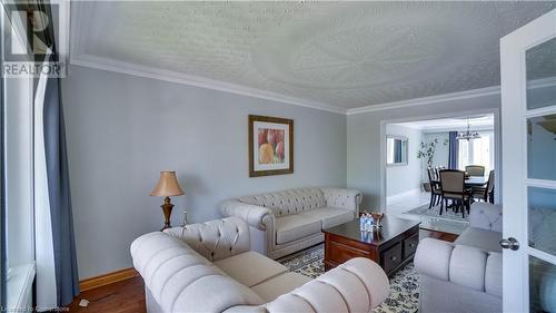 66 Glen Cannon Drive, Stoney Creek, ON - Indoor Photo Showing Living Room