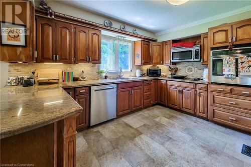 120 Pauline Johnson Road, Caledonia, ON - Indoor Photo Showing Kitchen With Double Sink