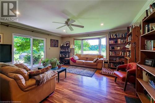 120 Pauline Johnson Road, Caledonia, ON - Indoor Photo Showing Living Room