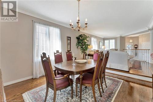 144 Cove Crescent, Stoney Creek, ON - Indoor Photo Showing Dining Room