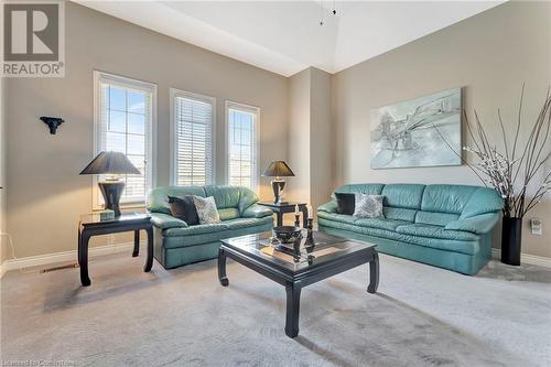 144 Cove Crescent, Stoney Creek, ON - Indoor Photo Showing Living Room