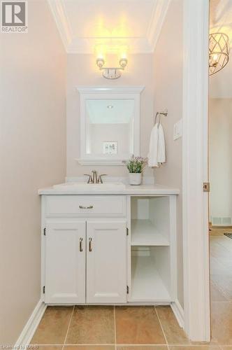 5776 Wellington Rd 26, Rockwood, ON - Indoor Photo Showing Bathroom