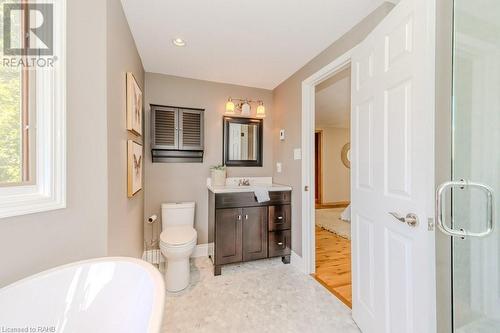 5776 Wellington Rd 26, Rockwood, ON - Indoor Photo Showing Bathroom