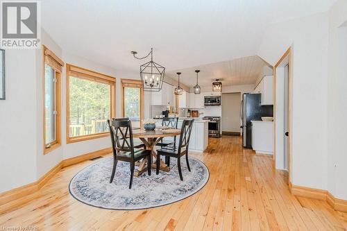 5776 Wellington Rd 26, Rockwood, ON - Indoor Photo Showing Dining Room