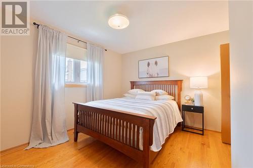 67 Edgewood Avenue, Hamilton, ON - Indoor Photo Showing Bedroom