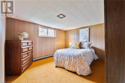 67 Edgewood Avenue, Hamilton, ON - Indoor Photo Showing Bedroom