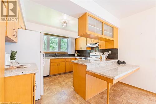 67 Edgewood Avenue, Hamilton, ON - Indoor Photo Showing Kitchen