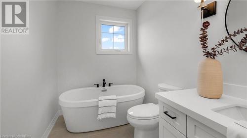 121 Whitefish Crescent, Stoney Creek, ON - Indoor Photo Showing Bathroom