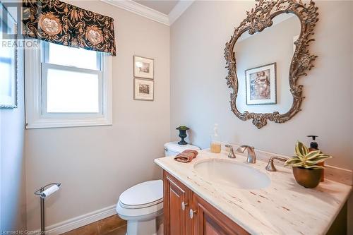 194 Wilson Street E, Ancaster, ON - Indoor Photo Showing Bathroom