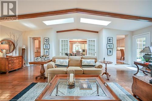 194 Wilson Street E, Ancaster, ON - Indoor Photo Showing Living Room