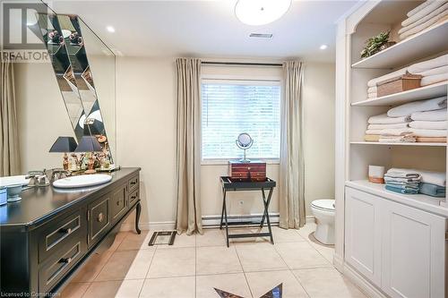 194 Wilson Street E, Ancaster, ON - Indoor Photo Showing Bathroom