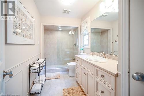 194 Wilson Street E, Ancaster, ON - Indoor Photo Showing Bathroom