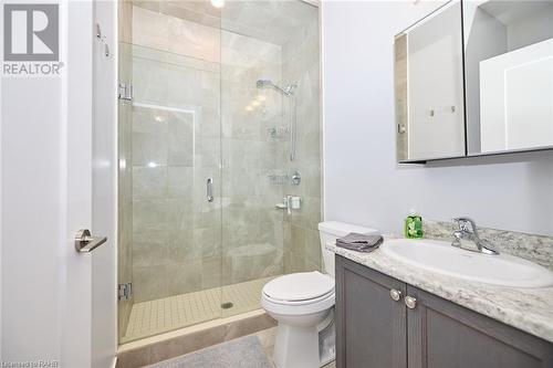 16 Concord Place Unit# 601, Grimsby, ON - Indoor Photo Showing Bathroom