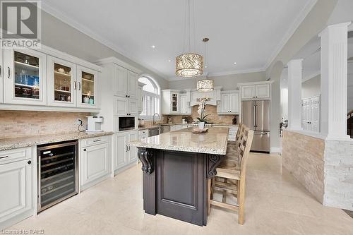 183 Diiorio Circle, Ancaster, ON - Indoor Photo Showing Kitchen With Upgraded Kitchen