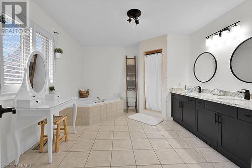 183 Diiorio Circle, Ancaster, ON - Indoor Photo Showing Bathroom