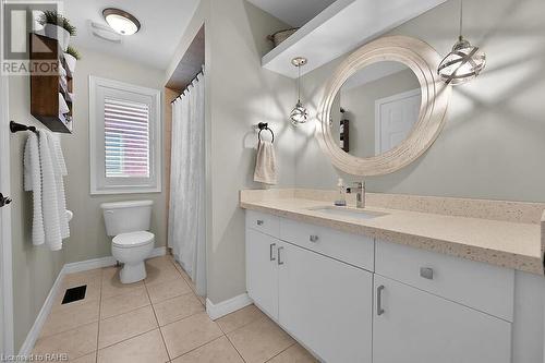 183 Diiorio Circle, Ancaster, ON - Indoor Photo Showing Bathroom