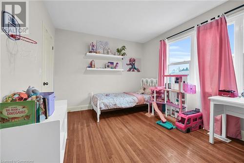 86 Millen Road, Hamilton, ON - Indoor Photo Showing Bedroom