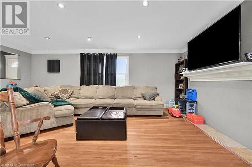 living room - 86 Millen Road, Hamilton, ON - Indoor Photo Showing Living Room