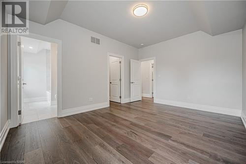 2423 Raymore Drive, Burlington, ON - Indoor Photo Showing Other Room