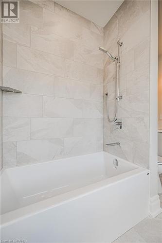 2423 Raymore Drive, Burlington, ON - Indoor Photo Showing Bathroom