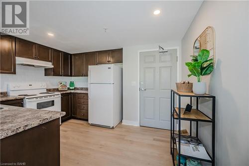 60 Lynnmore Street Unit# 307, Guelph, ON - Indoor Photo Showing Kitchen