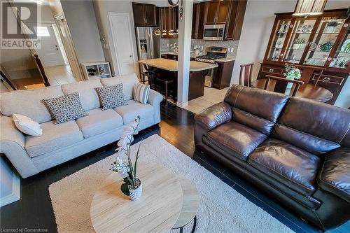 110 Marina Point Crescent, Hamilton, ON - Indoor Photo Showing Living Room