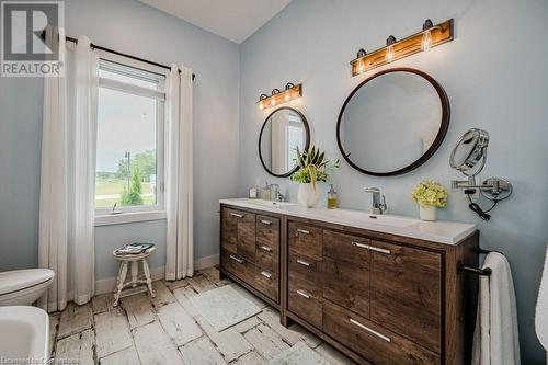 171 New Lakeshore Road, Port Dover, ON - Indoor Photo Showing Bathroom