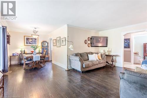 475 Mayzel Road, Burlington, ON - Indoor Photo Showing Living Room