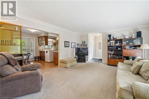 4 Edinburgh Drive, St. Catharines, ON - Indoor Photo Showing Living Room