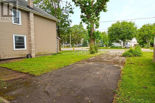 801 Tamarac Street, Dunnville, ON - Outdoor