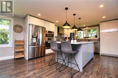 1620 Regional Rd 9 Road, Caledonia, ON - Indoor Photo Showing Kitchen With Upgraded Kitchen