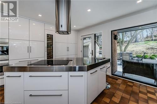 75 Reding Road, Ancaster, ON - Indoor Photo Showing Kitchen