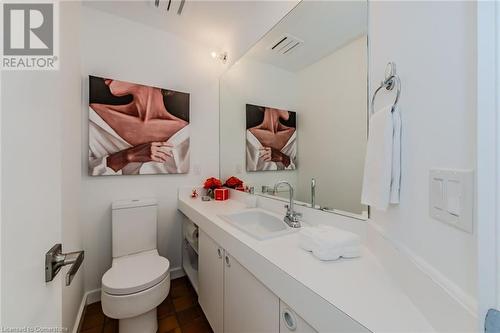 75 Reding Road, Ancaster, ON - Indoor Photo Showing Bathroom