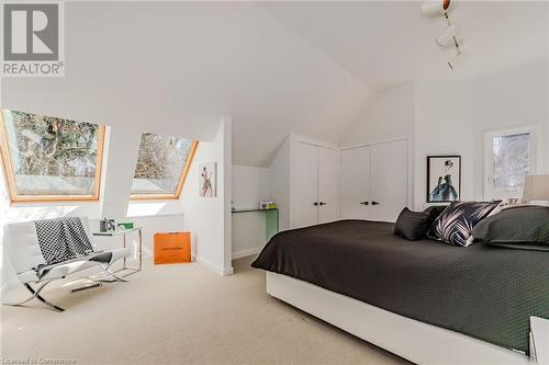 75 Reding Road, Ancaster, ON - Indoor Photo Showing Bedroom