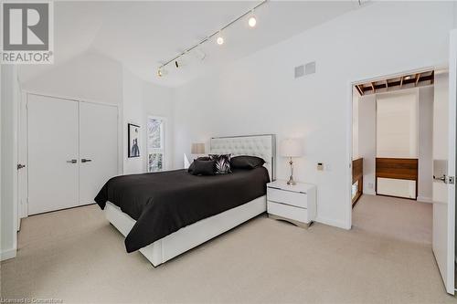 75 Reding Road, Ancaster, ON - Indoor Photo Showing Bedroom