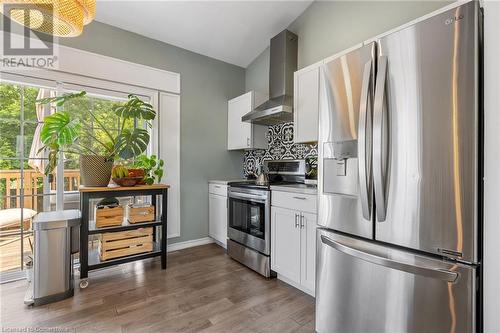 195 Wood Street E, Hamilton, ON - Indoor Photo Showing Kitchen