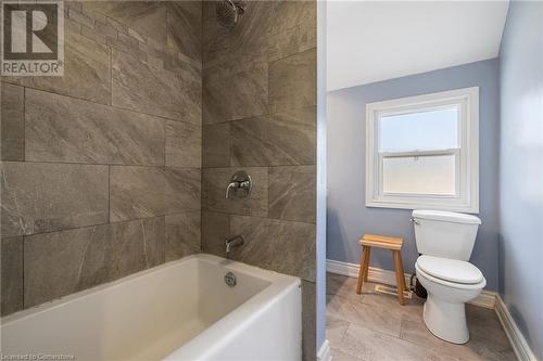 195 Wood Street E, Hamilton, ON - Indoor Photo Showing Bathroom