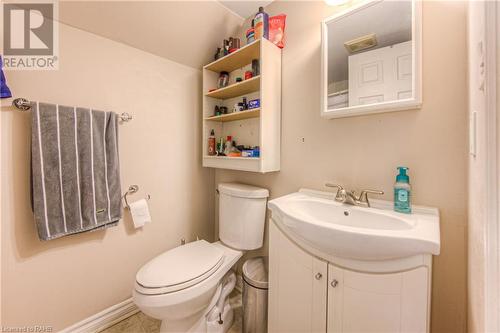 171 Bay Street S, Hamilton, ON - Indoor Photo Showing Bathroom