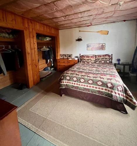 234 Eagle Nest Road, Nakina, ON - Indoor Photo Showing Bedroom