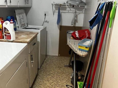 584 Pasteur Road, Thunder Bay, ON - Indoor Photo Showing Laundry Room