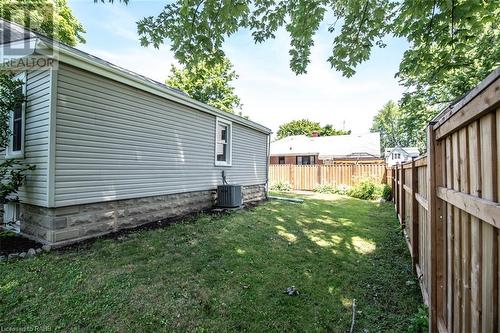 621 Pine Street, Haldimand County, ON - Outdoor With Exterior