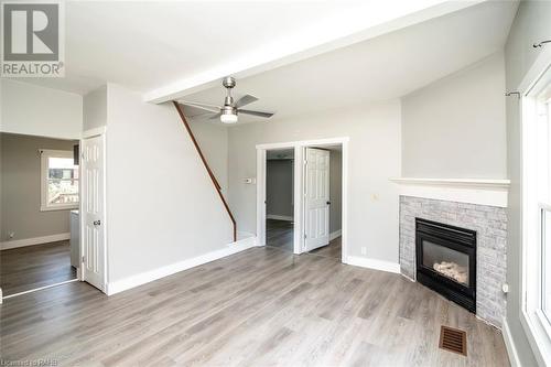 621 Pine Street, Haldimand County, ON - Indoor Photo Showing Living Room With Fireplace