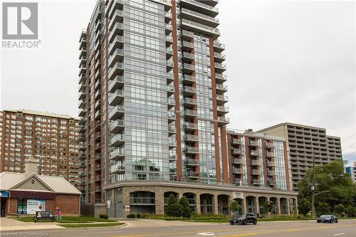 551 Maple Avenue Unit# 814, Burlington, ON - Outdoor With Balcony With Facade