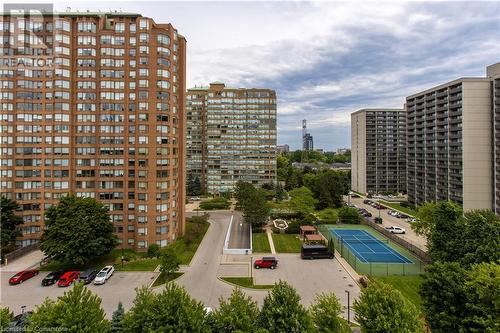 551 Maple Avenue Unit# 814, Burlington, ON - Outdoor